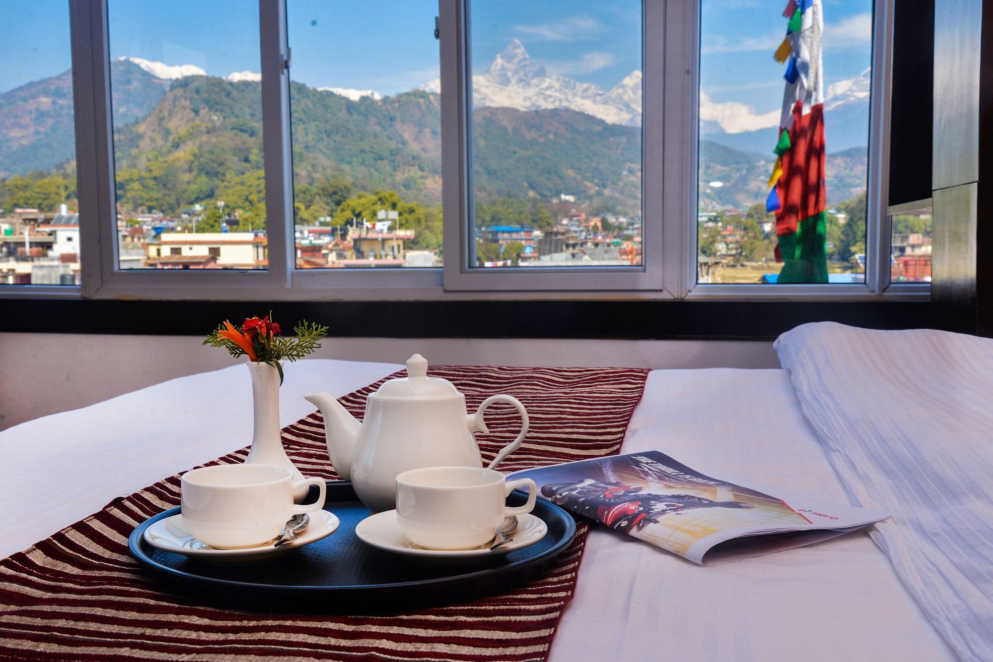 Hotel Lakeside Pokhara Exteriör bild